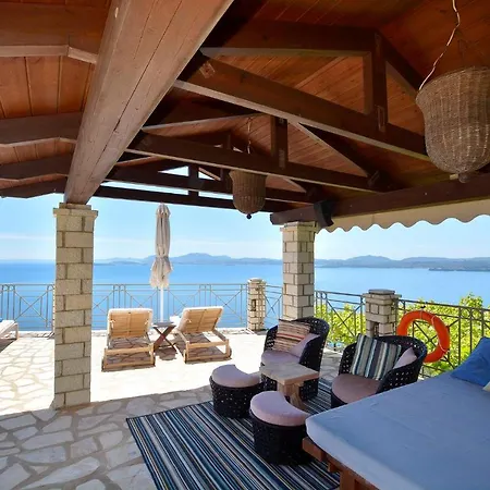 Plakero Estate Villa *