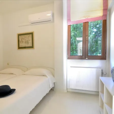 Plakero Estate Villa *