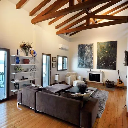 Villa Plakero Estate *
